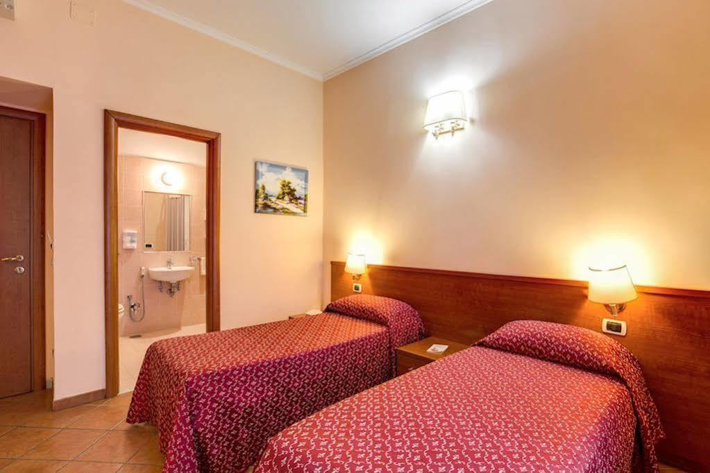 มิลลีเฮาส์ Bed & Breakfast โรม ภายนอก รูปภาพ
